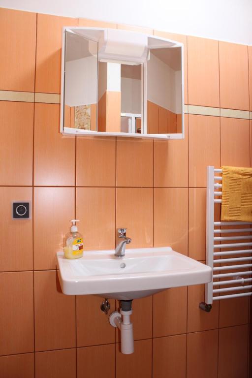 Rockhill Dacice Hotel Стая снимка