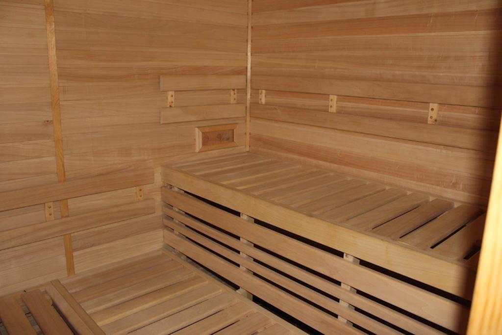 Rockhill Dacice Hotel Екстериор снимка